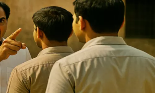 Bengal: तृणमूल नेता ने मतदाता सूची को लेकर बूथ स्तर के अधिकारियों को दी धमकी Bengal: तृणमूल नेता ने मतदाता सूची को लेकर बूथ स्तर के अधिकारियों को दी धमकी