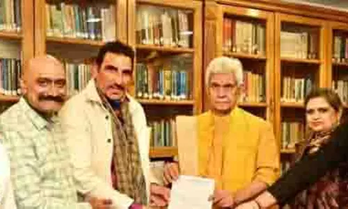 डोगरा समाज ट्रस्ट मुंबई ने LG से मुलाकात की