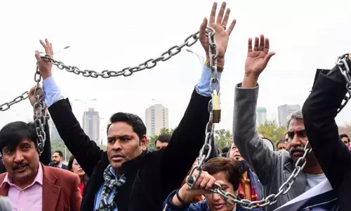 पिछले वर्ष की तुलना में पाकिस्तानी पत्रकारों के खिलाफ उल्लंघन में 60 प्रतिशत की वृद्धि: Report