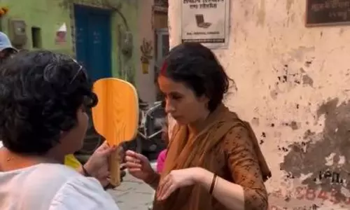 Mirzapur सेट पर वापस आईं रसिका दुग्गल Mirzapur सेट पर वापस आईं रसिका दुग्गल