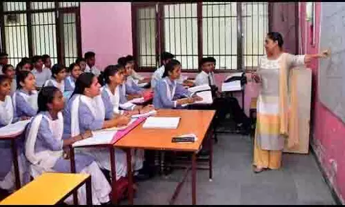 Ludhiana: आधा सत्र बीत गया, सरकारी स्कूलों में किताबें अभी भी गायब