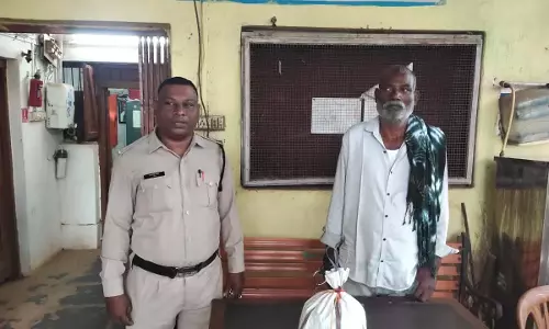 ऑपरेशन विश्वास के तहत कार्रवाई, 1.6 किलो गांजे के साथ बुजुर्ग गिरफ्तार ऑपरेशन विश्वास के तहत कार्रवाई, 1.6 किलो गांजे के साथ बुजुर्ग गिरफ्तार