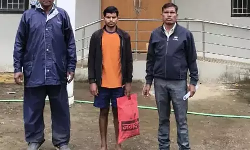 बाइक विवाद में छोटे भाई ने कर दी बड़े भाई की बेरहमी से हत्या, आरोपी गिरफ्तार बाइक विवाद में छोटे भाई ने कर दी बड़े भाई की बेरहमी से हत्या, आरोपी गिरफ्तार