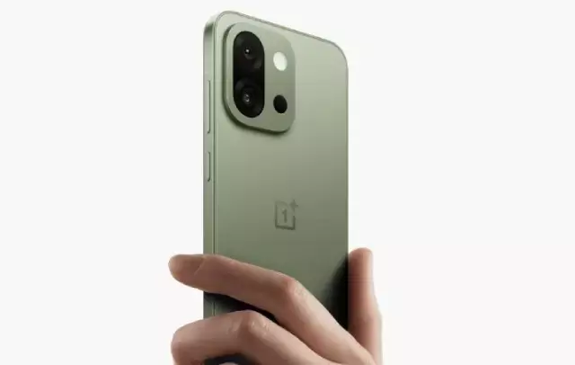 OnePlus 15T चीन में 2026 की शुरुआत में लॉन्च होने की संभावना, जानें स्पेसिफिकेशन और अन्य डिटेल्स