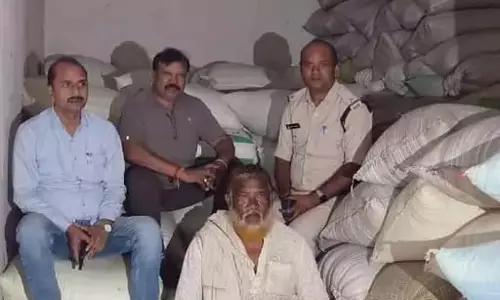बलरामपुर में 3450 बोरी अवैध धान जब्त, चार वाहन जब्त