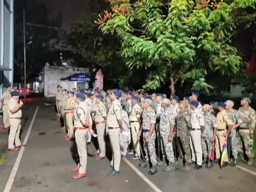 SP अंकिता शर्मा के निर्देश पर 10 जगहों में रेड, 9 बदमाश गिरफ्तार SP अंकिता शर्मा के निर्देश पर 10 जगहों में रेड, 9 बदमाश गिरफ्तार