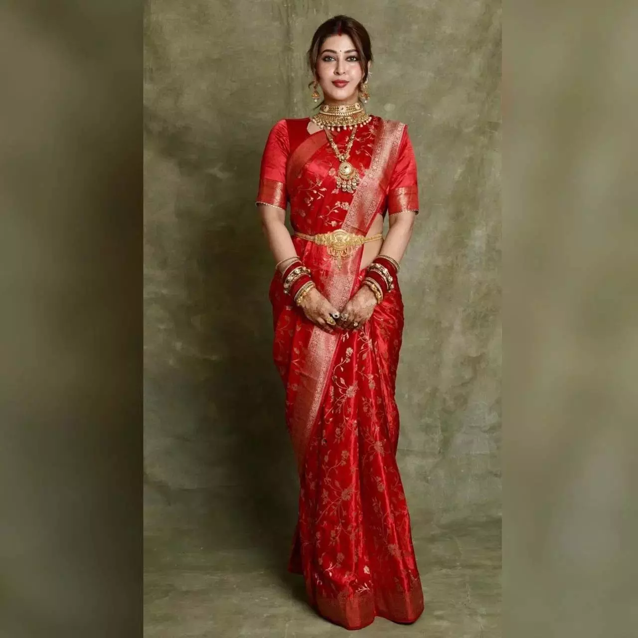 Fashion Tips: तुलसी विवाह पर पहनी साड़ी, टीवी की पार्वती से लें फैशन टिप्स Fashion Tips: तुलसी विवाह पर पहनी साड़ी, टीवी की पार्वती से लें फैशन टिप्स