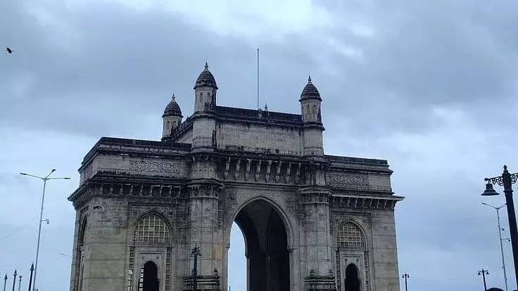 Mumbai : शहर में बादल छाए हुए हैं, हवा की क्वालिटी में काफी सुधार हुआ है Mumbai : शहर में बादल छाए हुए हैं, हवा की क्वालिटी में काफी सुधार हुआ है