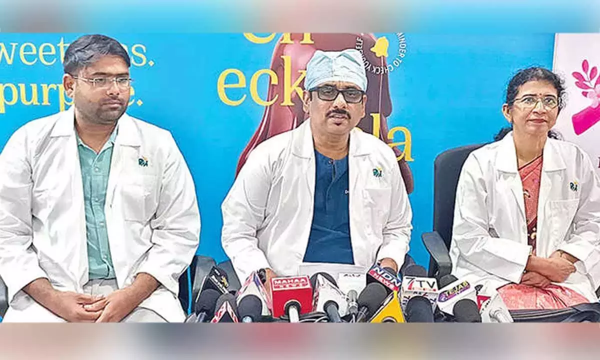 Andhra: अपोलो अस्पताल में स्तन कैंसर जागरूकता कार्यक्रम आयोजित Andhra: अपोलो अस्पताल में स्तन कैंसर जागरूकता कार्यक्रम आयोजित
