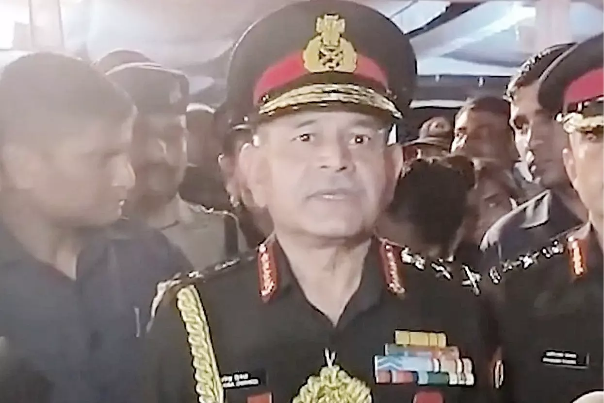 Operation Sindoor 2.0 के लिए भारत तैयार: सेना प्रमुख उपेंद्र द्विवेदी Operation Sindoor 2.0 के लिए भारत तैयार: सेना प्रमुख उपेंद्र द्विवेदी