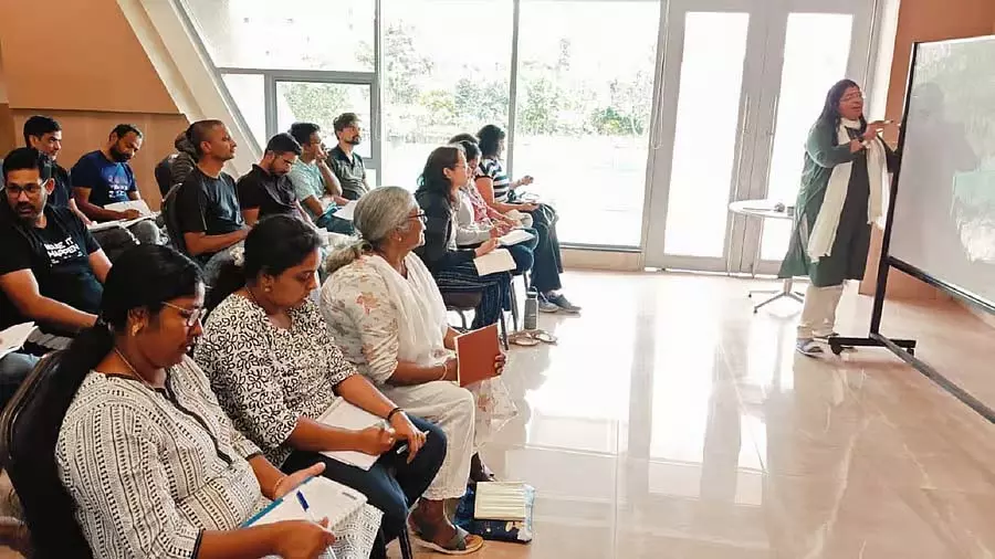 इंदिरा, वल्लभभाई के कदम रोशनी की किरण हैं: CM Siddaramaiah इंदिरा, वल्लभभाई के कदम रोशनी की किरण हैं: CM Siddaramaiah
