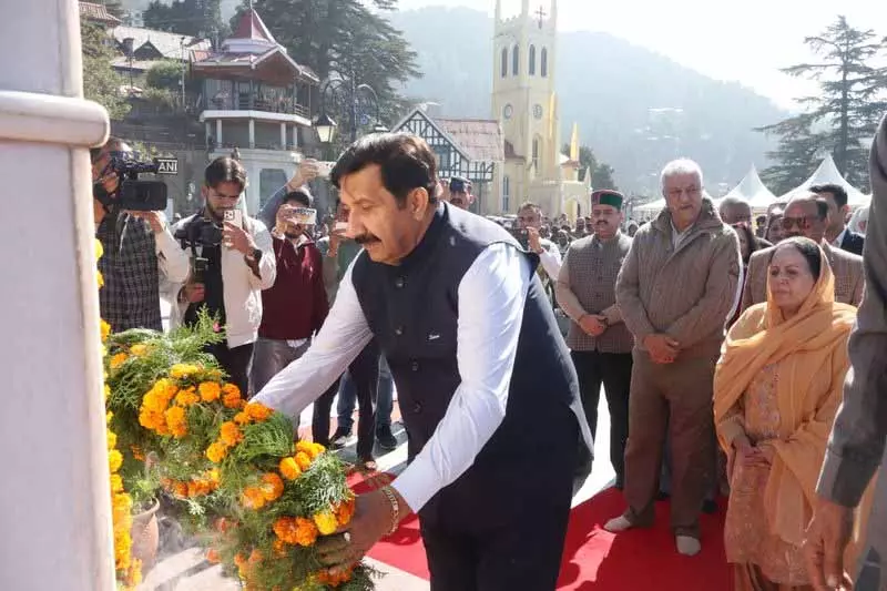 इंदिरा आतंकवाद के खिलाफ आवाज उठाने वाली पहली प्रधानमंत्री थीं: Dy CM इंदिरा आतंकवाद के खिलाफ आवाज उठाने वाली पहली प्रधानमंत्री थीं: Dy CM