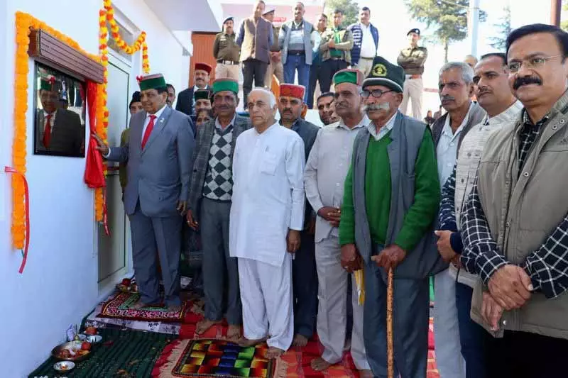 स्वास्थ्य मंत्री ने Sirmour में दो दिवसीय भूरेश्वर महादेव मेले का शुभारंभ किया स्वास्थ्य मंत्री ने Sirmour में दो दिवसीय भूरेश्वर महादेव मेले का शुभारंभ किया