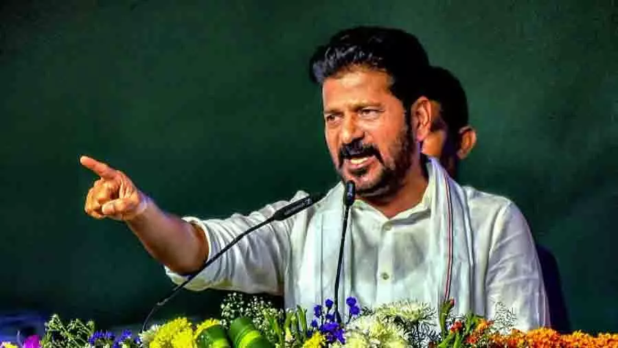 तेलंगाना में विकास रुका बीआरएस-भाजपा की मिलीभगत से: Revanth Reddy तेलंगाना में विकास रुका बीआरएस-भाजपा की मिलीभगत से: Revanth Reddy