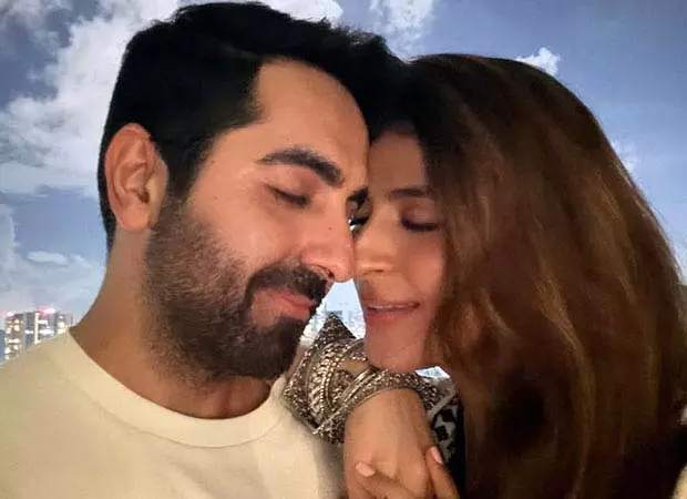 Ayushmann Khurrana–Tahira Kashyap की शादी के 17 साल पूरे हो गए Ayushmann Khurrana–Tahira Kashyap की शादी के 17 साल पूरे हो गए