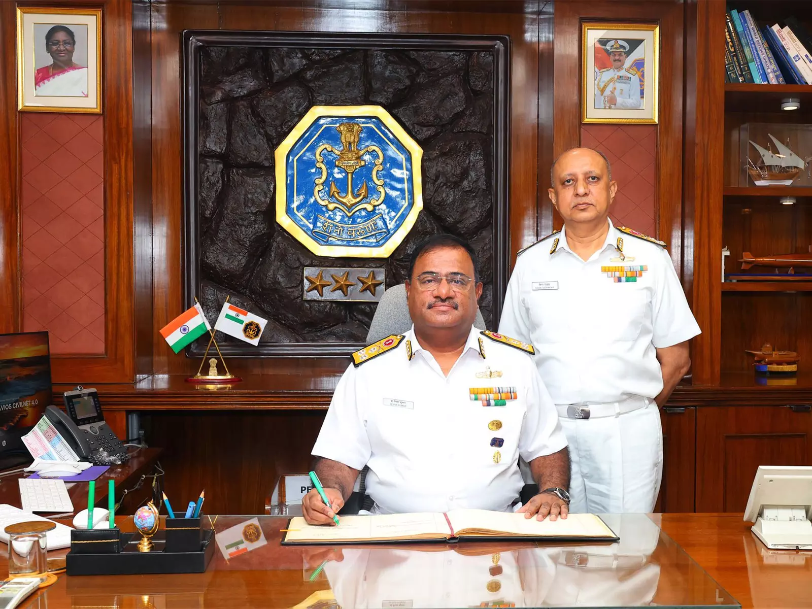 वाइस एडमिरल बी शिवकुमार ने भारतीय नौसेना के मैटीरियल प्रमुख का पदभार ग्रहण किया वाइस एडमिरल बी शिवकुमार ने भारतीय नौसेना के मैटीरियल प्रमुख का पदभार ग्रहण किया