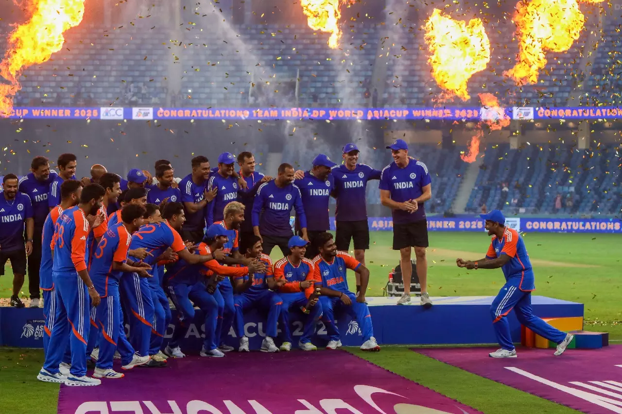 BCCI आगामी ICC बैठक में एशिया कप ट्रॉफी में देरी का मुद्दा उठाएगा: सैकिया BCCI आगामी ICC बैठक में एशिया कप ट्रॉफी में देरी का मुद्दा उठाएगा: सैकिया