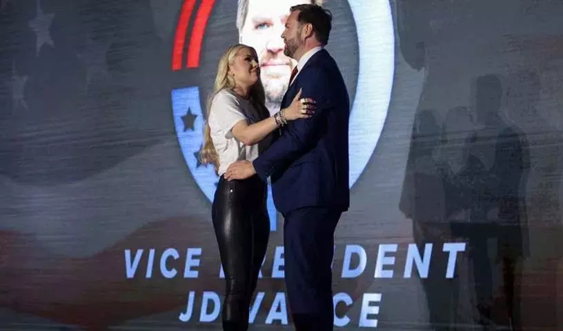 क्या JD Vance तलाक लेंगे? क्या वह चार्ली किर्क की पत्नी से शादी करेंगे? क्या JD Vance तलाक लेंगे? क्या वह चार्ली किर्क की पत्नी से शादी करेंगे?