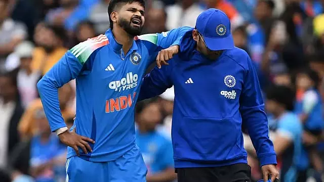 Cricket : फैंस के लिए अच्छी खबर, श्रेयस अय्यर को अस्पताल से छुट्टी मिल गई Cricket : फैंस के लिए अच्छी खबर, श्रेयस अय्यर को अस्पताल से छुट्टी मिल गई
