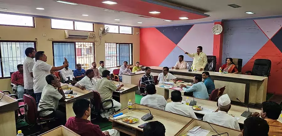 एकता दिवस: CPI के हनमंत सनमानी ने मैराथन दौड़ की शुरुआत की एकता दिवस: CPI के हनमंत सनमानी ने मैराथन दौड़ की शुरुआत की