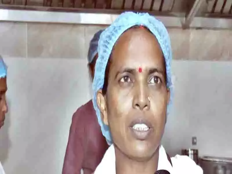 Bihar की ‘जीविका दीदी’ रसोई ने महिलाओं की जिंदगी बदली Bihar की ‘जीविका दीदी’ रसोई ने महिलाओं की जिंदगी बदली