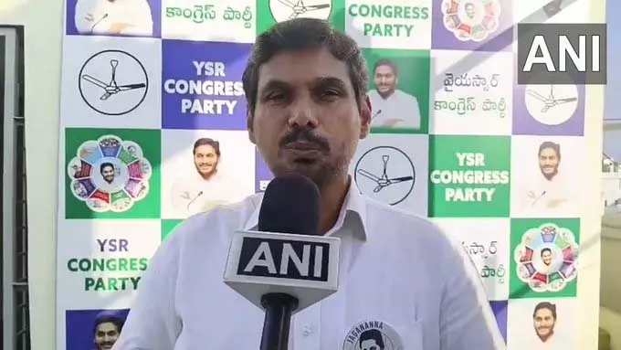 कासीबुग्गा मंदिर भगदड़ पर YSRCP नेता महबूब शरीफ का हमला कासीबुग्गा मंदिर भगदड़ पर YSRCP नेता महबूब शरीफ का हमला