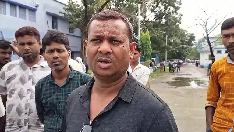 घर जाते समय व्यापारी को गोली मारी गई, Jalangi अस्पताल में मौत घर जाते समय व्यापारी को गोली मारी गई, Jalangi अस्पताल में मौत