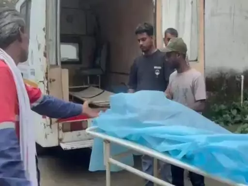 करंट से ट्रांसपोर्ट कर्मी की मौत, 6 माह का बच्चा अनाथ करंट से ट्रांसपोर्ट कर्मी की मौत, 6 माह का बच्चा अनाथ