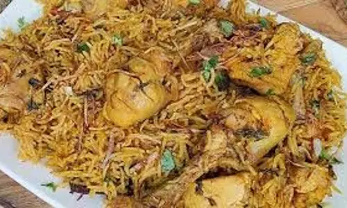 Biryani Recipe : 10 मिनट में बना सकेंगे बिरयानी, नोट कर लें सिंपल रेसिपी Biryani Recipe : 10 मिनट में बना सकेंगे बिरयानी, नोट कर लें सिंपल रेसिपी