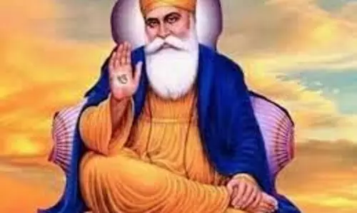 Guru Nanak Jayanti 2025: इस दिन मनाई जाएगी गुरु नानक जयंती, जानें इसका धार्मिक महत्व Guru Nanak Jayanti 2025: इस दिन मनाई जाएगी गुरु नानक जयंती, जानें इसका धार्मिक महत्व