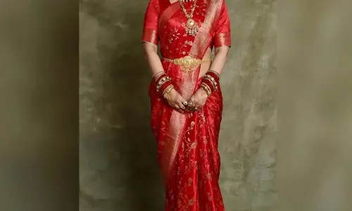 Fashion Tips: तुलसी विवाह पर पहनी साड़ी, टीवी की पार्वती से लें फैशन टिप्स Fashion Tips: तुलसी विवाह पर पहनी साड़ी, टीवी की पार्वती से लें फैशन टिप्स