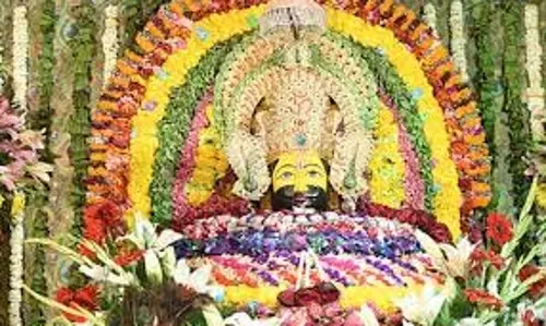 Khatu Shyam Birthday 2025: खाटू श्याम बाबा के जन्मदिन पर घर में इस तरह करें पूजन, जानें विधि, मंत्र और आरती