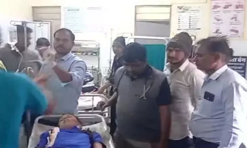स्कूल वैन और एसयूवी की टक्कर में दो बच्चों की मौत, 10 से अधिक घायल स्कूल वैन और एसयूवी की टक्कर में दो बच्चों की मौत, 10 से अधिक घायल