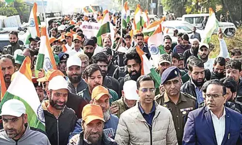 राष्ट्रीय एकता दिवस: कश्मीर में दौड़, परेड और शपथ ग्रहण समारोह आयोजित