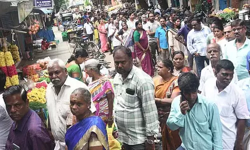 आंध्र प्रदेश मंदिर में भगदड़: 9 श्रद्धालुओं की मौत