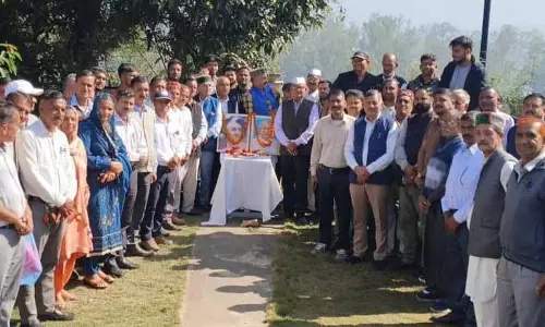 इंदिरा ने भारत को आत्मनिर्भर बनाने के लिए साहसिक निर्णय लिया: Dharmani इंदिरा ने भारत को आत्मनिर्भर बनाने के लिए साहसिक निर्णय लिया: Dharmani