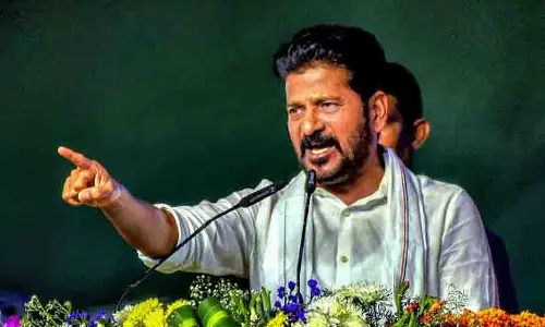 तेलंगाना में विकास रुका बीआरएस-भाजपा की मिलीभगत से: Revanth Reddy तेलंगाना में विकास रुका बीआरएस-भाजपा की मिलीभगत से: Revanth Reddy