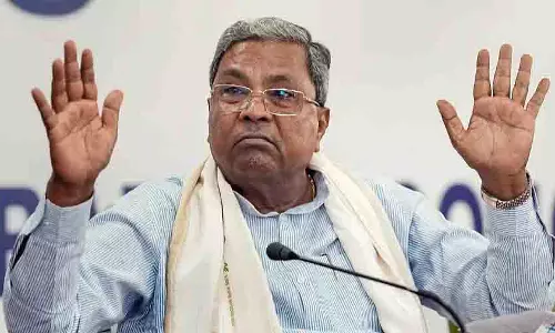 केंद्र कन्नड़ और अन्य भाषाओं की उपेक्षा कर हिंदी थोप रहा है: CM सिद्धारमैया केंद्र कन्नड़ और अन्य भाषाओं की उपेक्षा कर हिंदी थोप रहा है: CM सिद्धारमैया