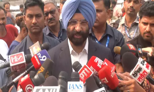 Delhi: पर्यावरण मंत्री सिरसा ने आनंद विहार में प्रदूषण नियंत्रण उपायों का निरीक्षण किया Delhi: पर्यावरण मंत्री सिरसा ने आनंद विहार में प्रदूषण नियंत्रण उपायों का निरीक्षण किया