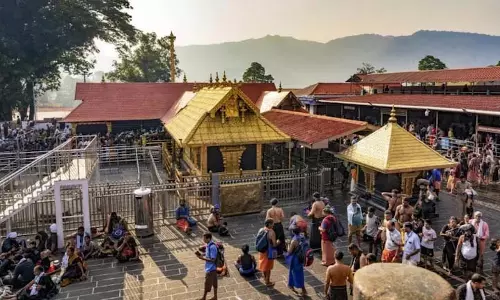 Sabarimala मंदिर में सोना चोरी मामले में पूर्व कार्यकारी अधिकारी गिरफ्तार