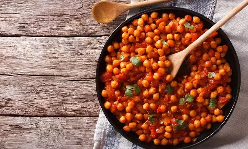 कुपोषण की समस्या: खदान प्रभावित जिलों में बच्चों के लिए उसली, फल कुपोषण की समस्या: खदान प्रभावित जिलों में बच्चों के लिए उसली, फल