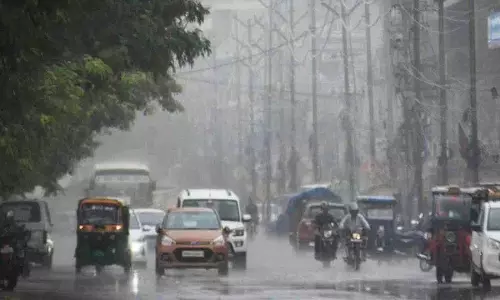 Bihar में मोन्था चक्रवात से राजनीतिक रैलियां प्रभावित