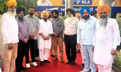 मंडी बोर्ड प्रमुख ने उपचुनाव में AAP का समर्थन किया