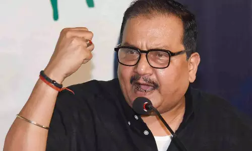 बिहार चुनाव: मनोज झा ने नकदी हस्तांतरण पर जताई नाराजगी