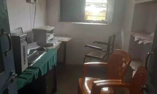 कब आएंगे...? किसानों की दुर्दशा, अफसरों और कर्मचारियों की दुर्दशा