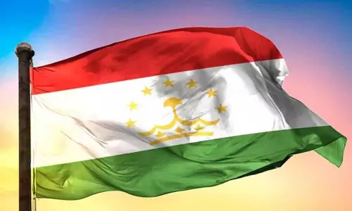 Tajikistan चिंतित: EU के रूस प्रतिबंध में स्थानीय बैंक शामिल Tajikistan चिंतित: EU के रूस प्रतिबंध में स्थानीय बैंक शामिल
