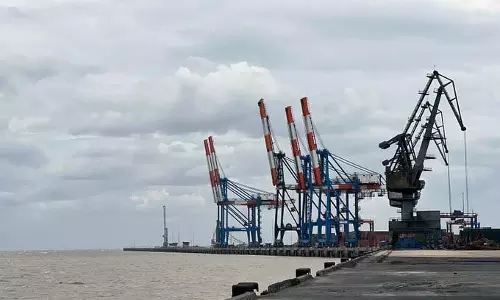 कांडला पोर्ट ने रचा इतिहास, अक्टूबर 2025 में 60,708 TEUs का रिकॉर्ड थ्रूपुट दर्ज