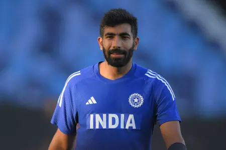 तीसरा टी20: जसप्रीत बुमराह पूरा कर सकते हैं विकेटों का शतक तीसरा टी20: जसप्रीत बुमराह पूरा कर सकते हैं विकेटों का शतक
