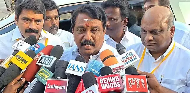 AIADMK जिला सचिवों की बैठक 5 नवंबर को होगी AIADMK जिला सचिवों की बैठक 5 नवंबर को होगी