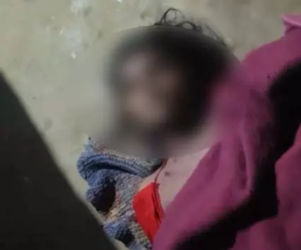झगड़ा खून में बदला, पति ने दबाया पत्नी का गला झगड़ा खून में बदला, पति ने दबाया पत्नी का गला